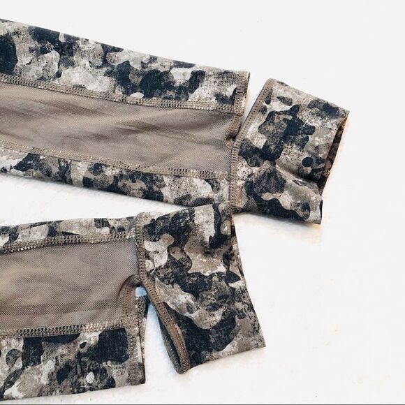 MONA B CAMO STIRRUP LEGGINGS - Picture 7 of 10